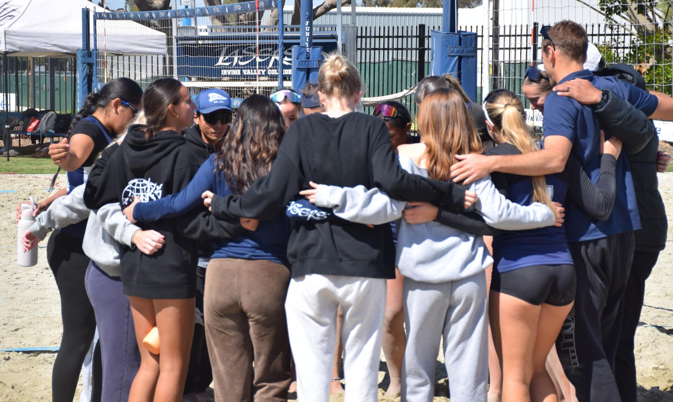 Women's beach volleyball team splits matches in Huntington