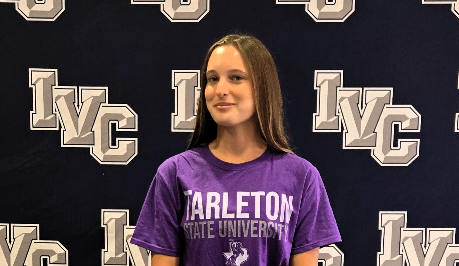 Star volleyball player Audrey Fowler signs with Tarleton State