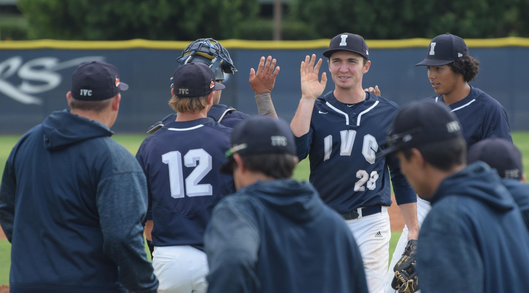 Baseball team picks up 10th win of season with road shutout