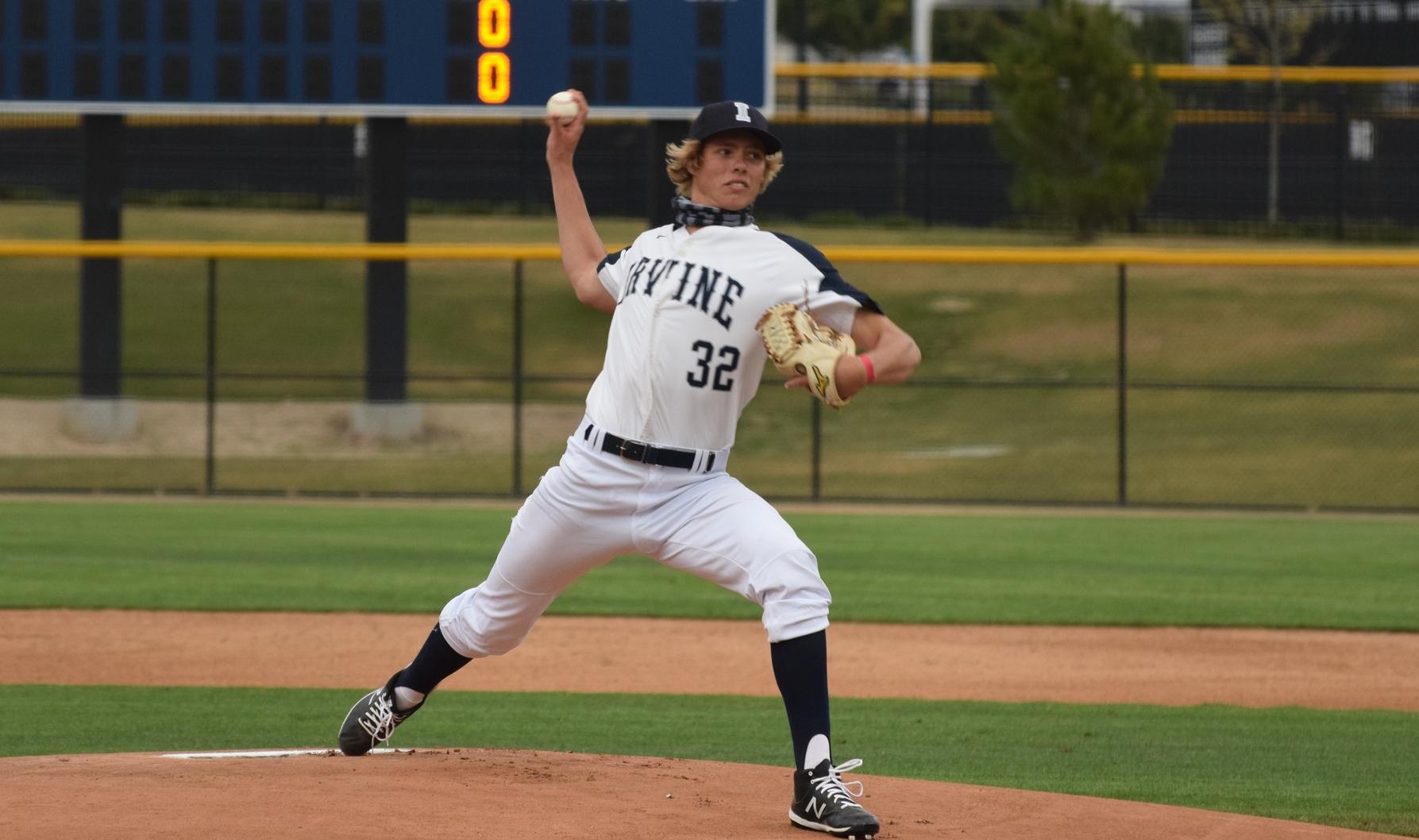 Baseball team lets one slip away at Orange Coast