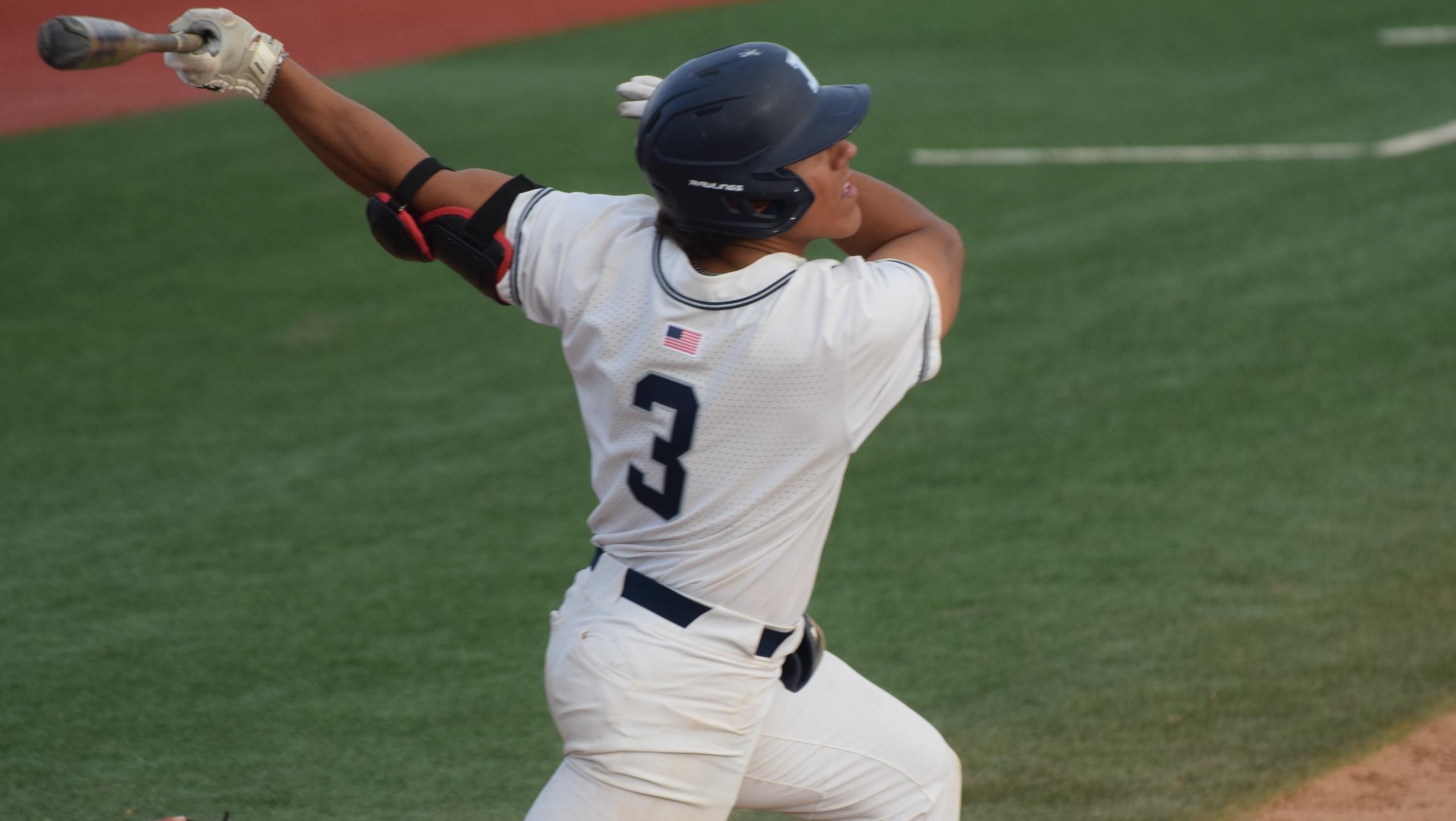 Baseball team falls, 8-4, in finale of series to Saddleback
