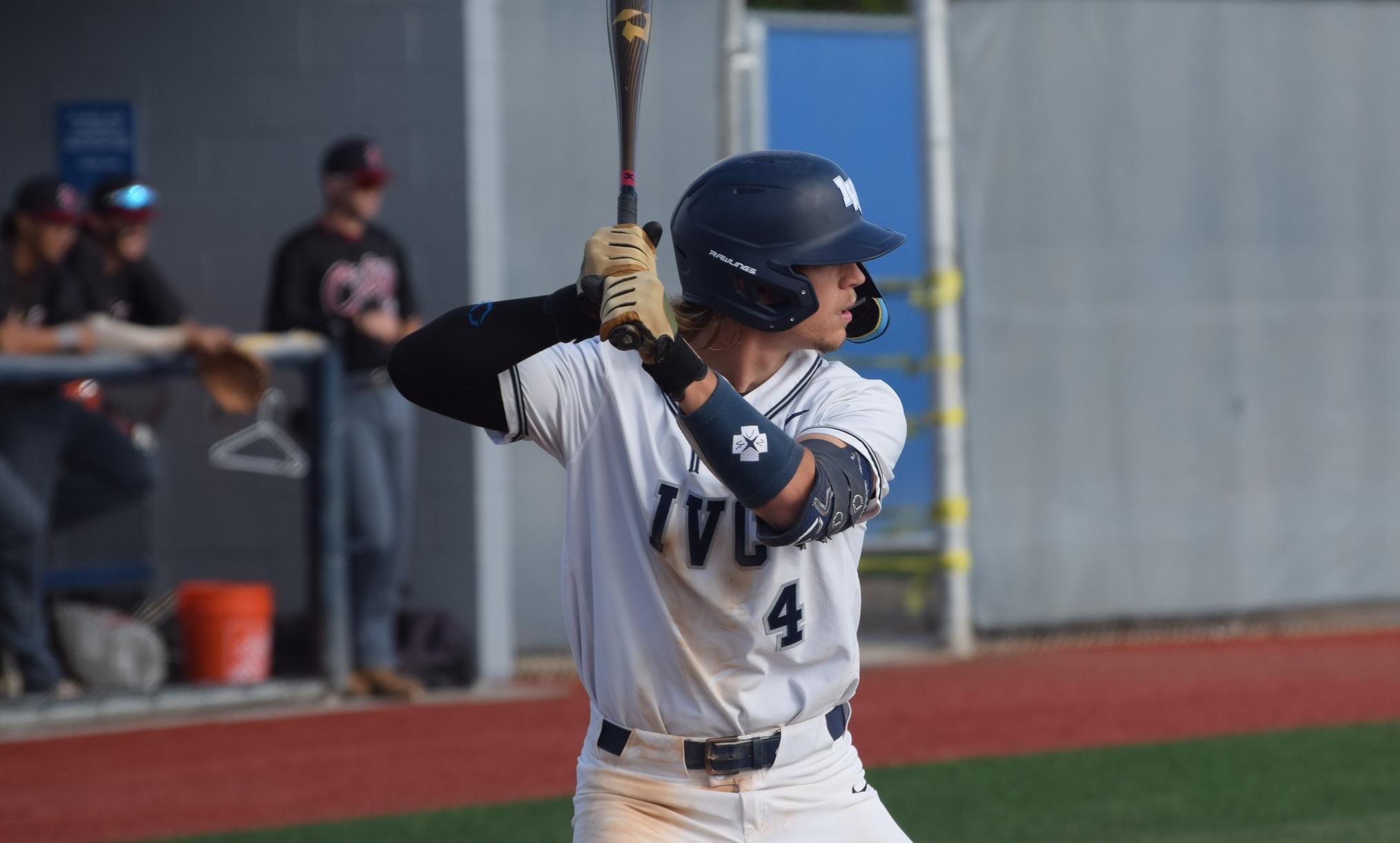 Baseball team loses OEC series finale to Cypress on Friday