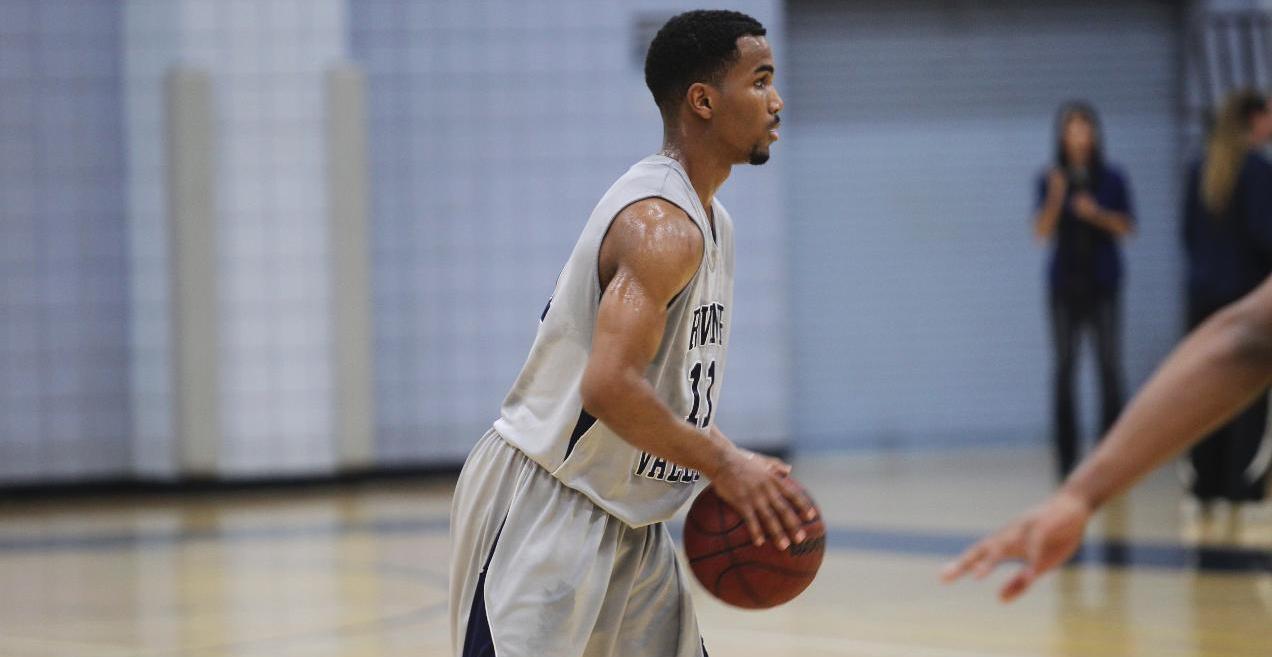 Another look at the men's basketball team's win at Saddleback