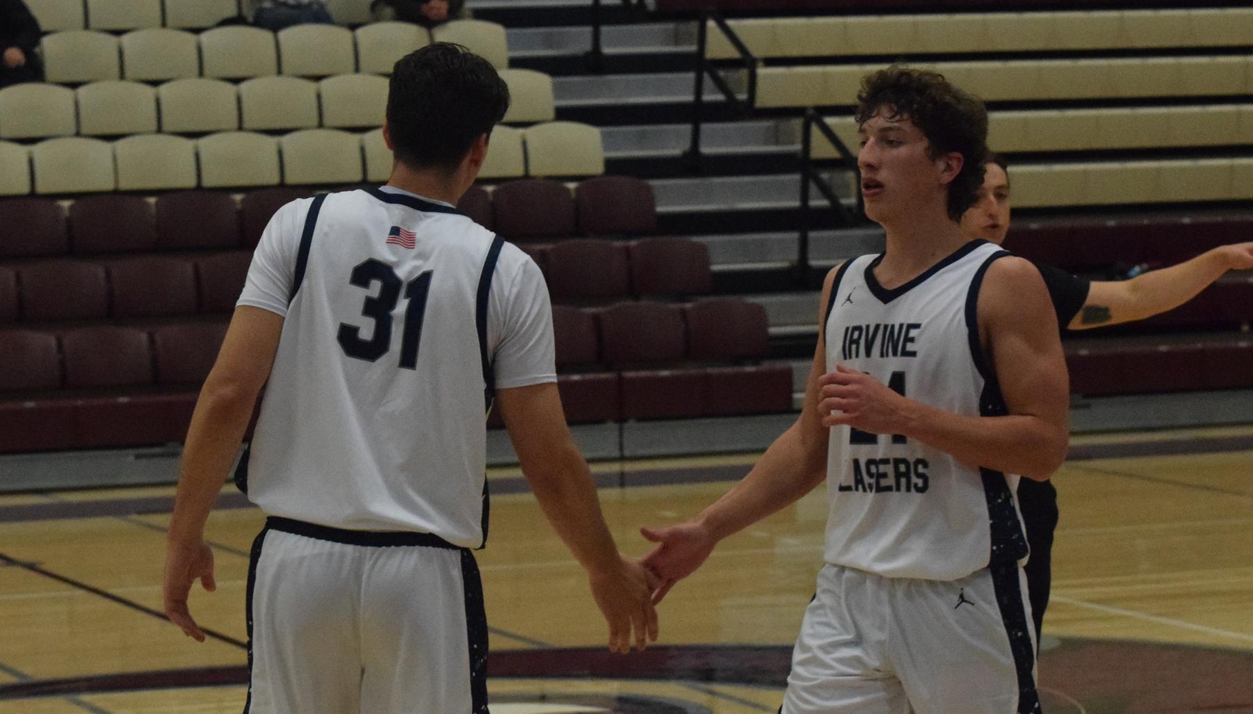 Men's basketball team takes on No. 4 Fullerton Friday at home