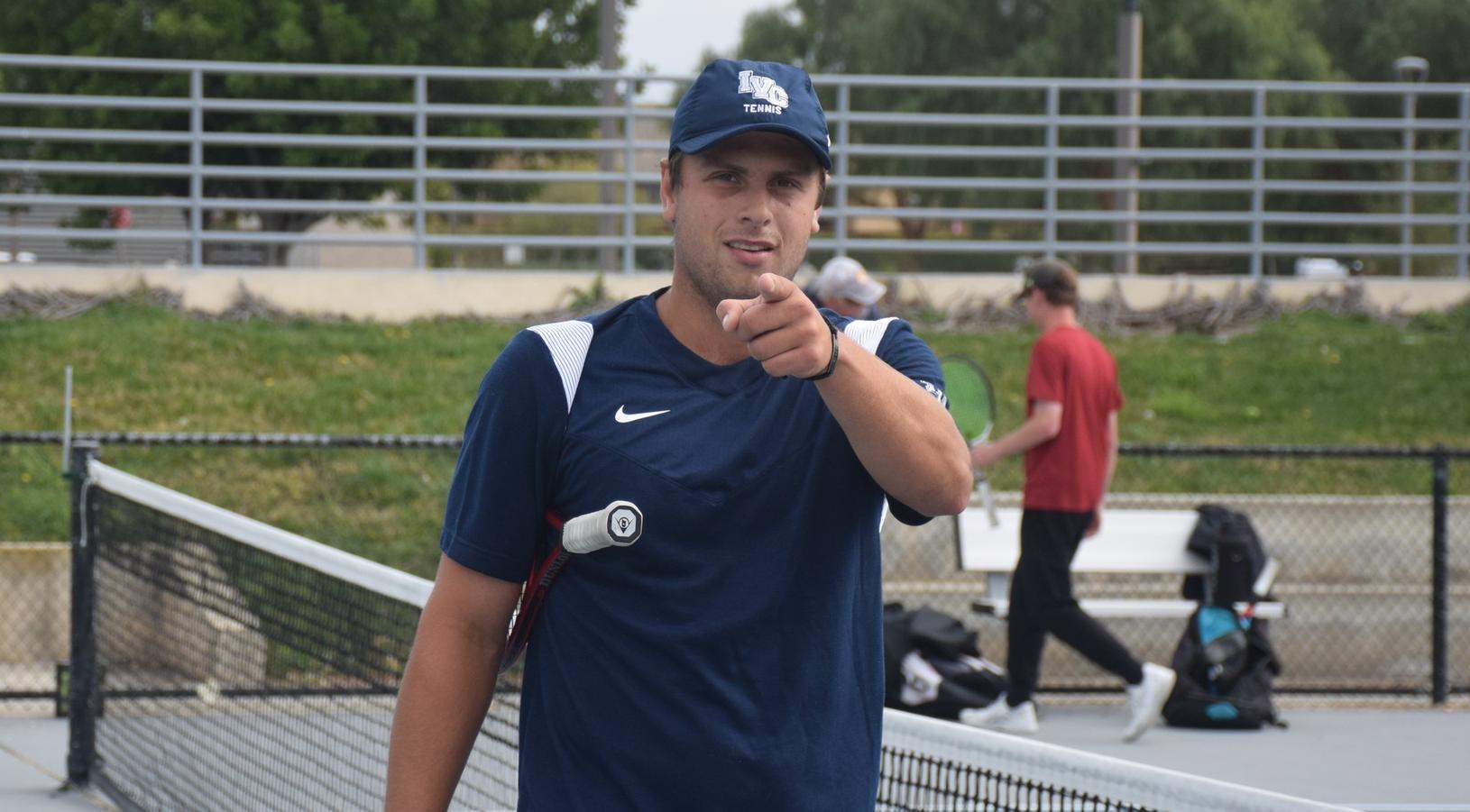 Men's tennis team sweeps Saddleback for second time