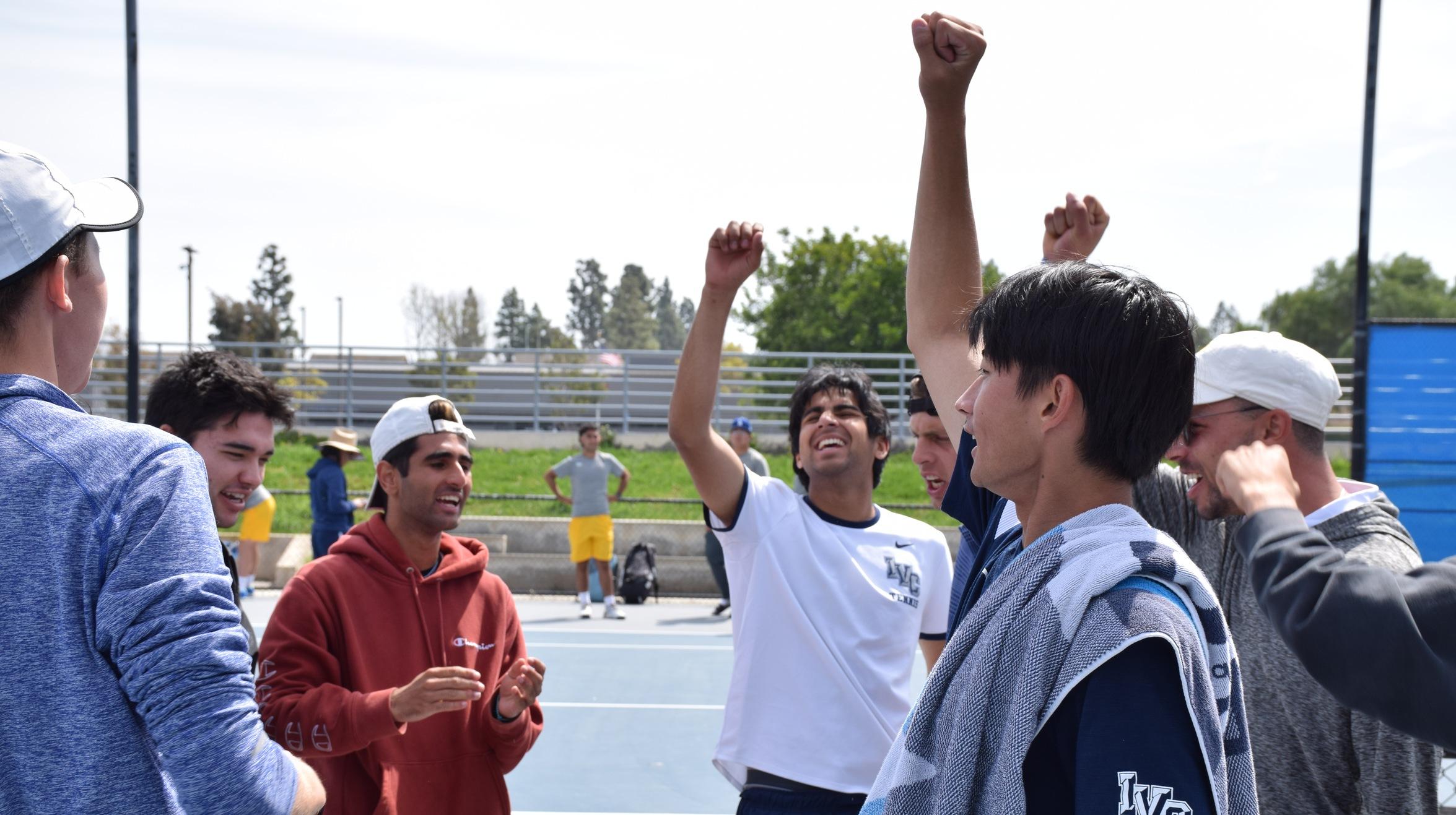 Men's tennis team moves up a spot in ITA So. Cal. Rankings