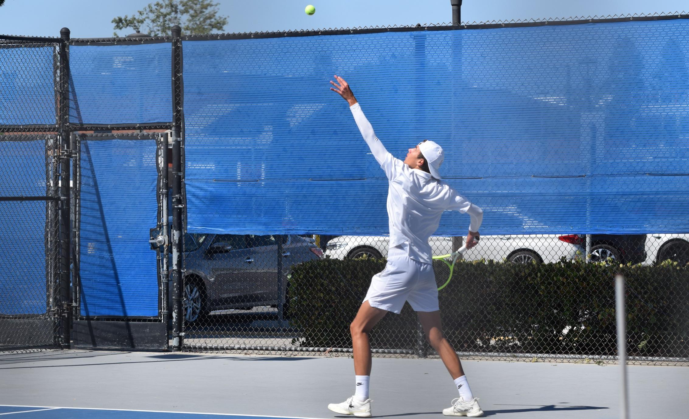 Men's tennis team is off to another regional final with sweep