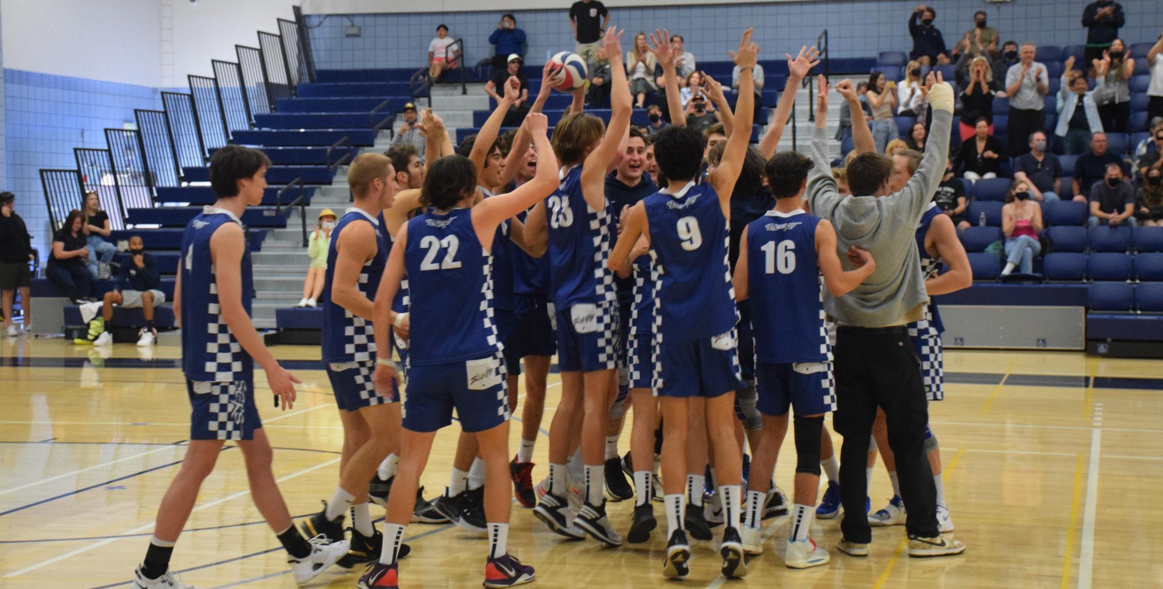 Men's volleyball team closes in win over UC Santa Cruz