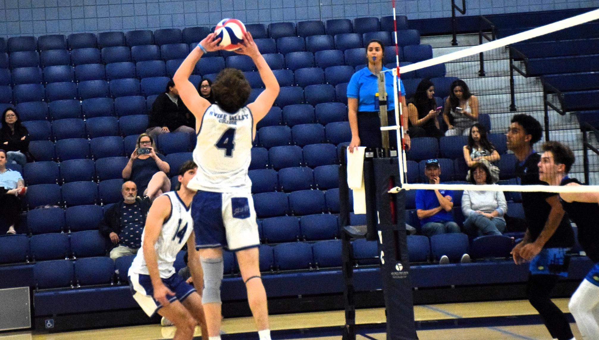 Men's volleyball team gets swept at Long Beach City Friday