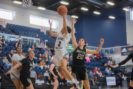 Women's basketball team takes down Butte, on to state semis