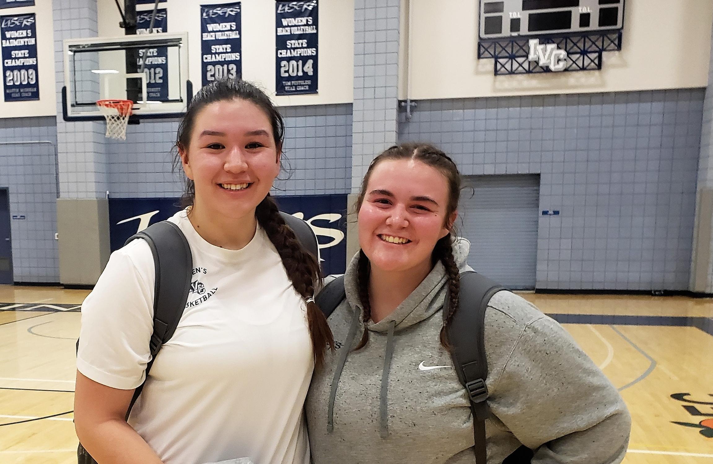 Women's basketballl team pulls away to defeat Santa Ana