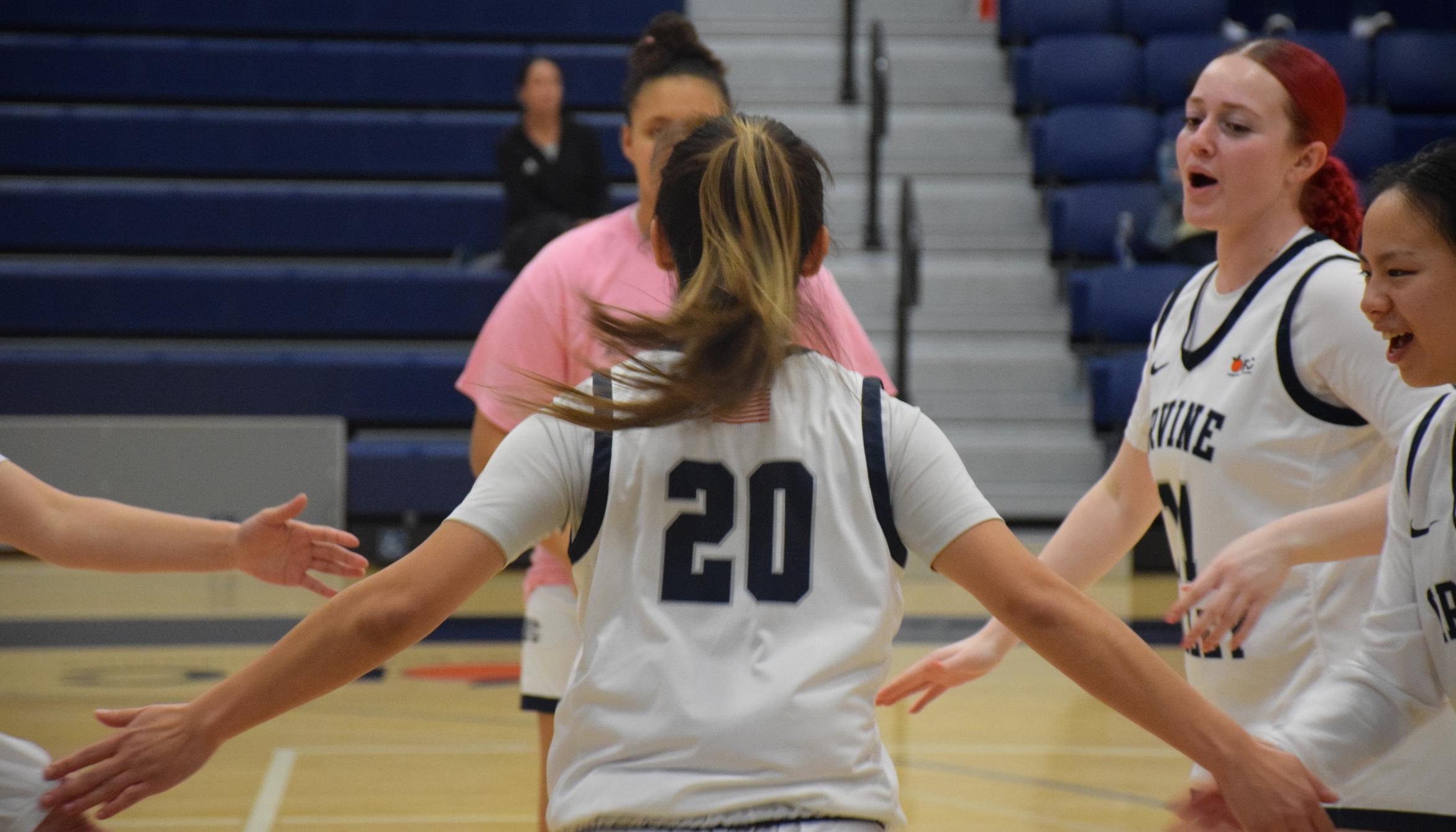 Women's basketball hosts Ventura in second round of playoffs