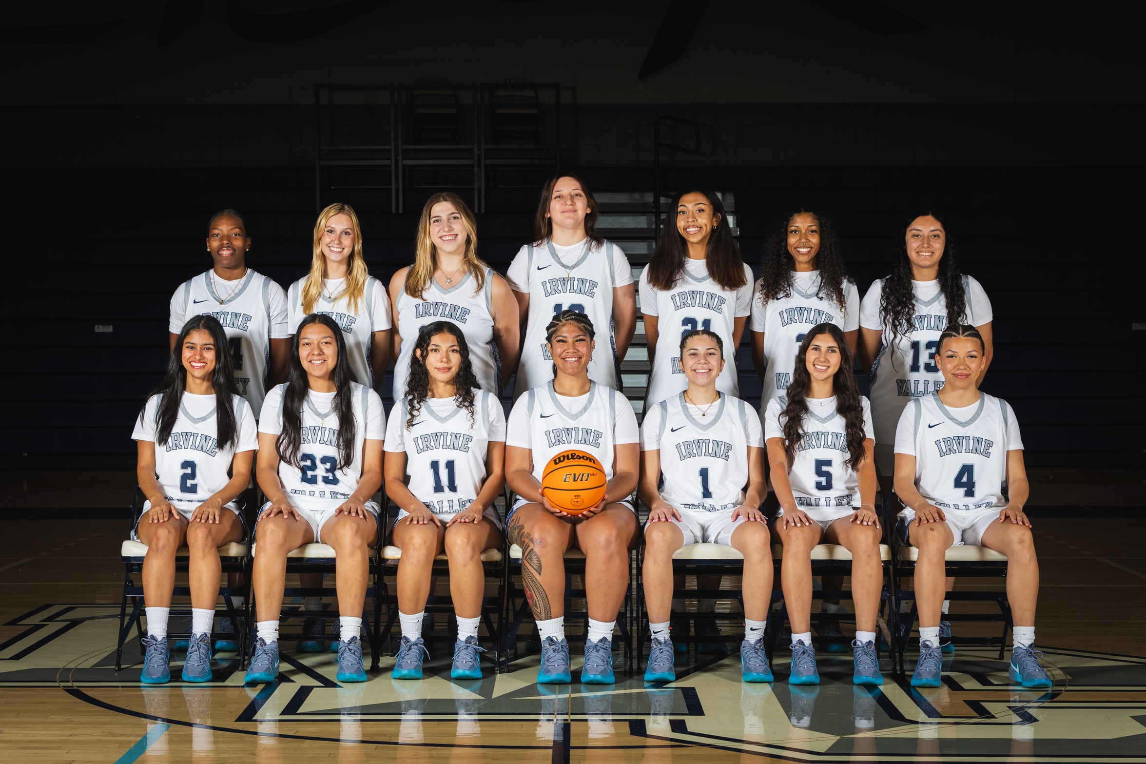 Women's basketball team opens OEC play with super match-up