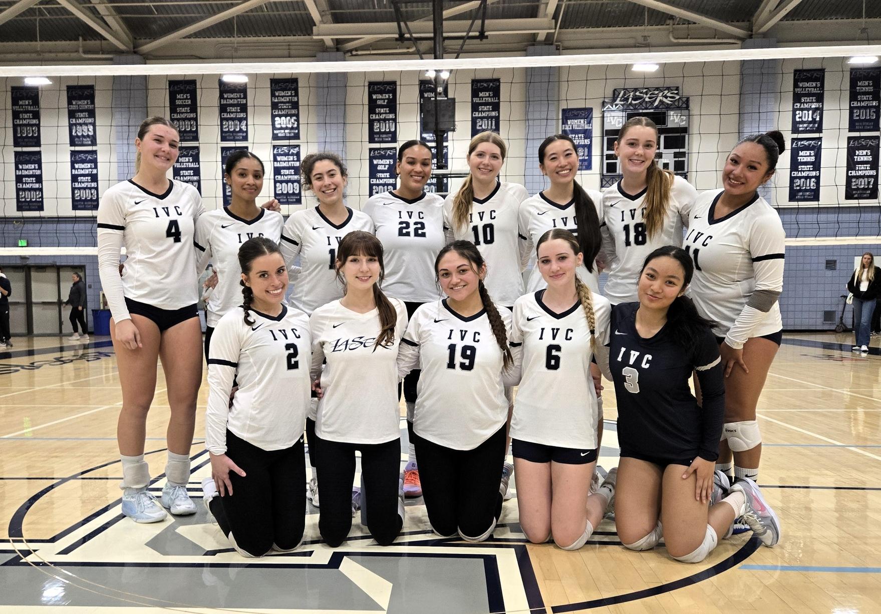 Women's volleyball team rallies in one of best wins of season